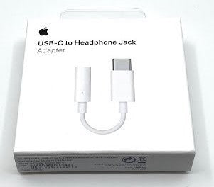 محول Apple USB-C إلى مقبس صوت 3.5 ملم (أبيض)